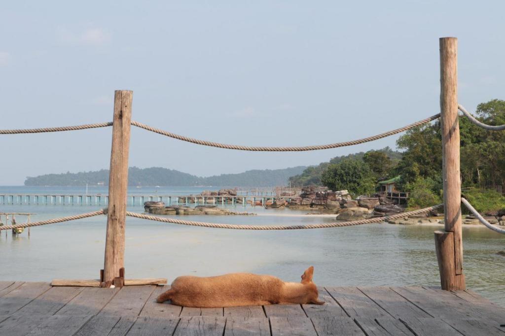 Mad Monkey Koh Rong Samloem Hostel Koh Rong Sanloem Buitenkant foto